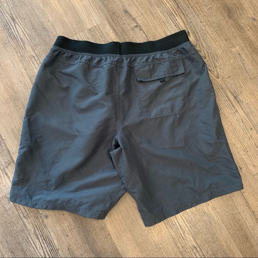 ‼️FINAL SALE‼️ Mens Prana Shorts in Grey - Size XL - Picture 4 of 7